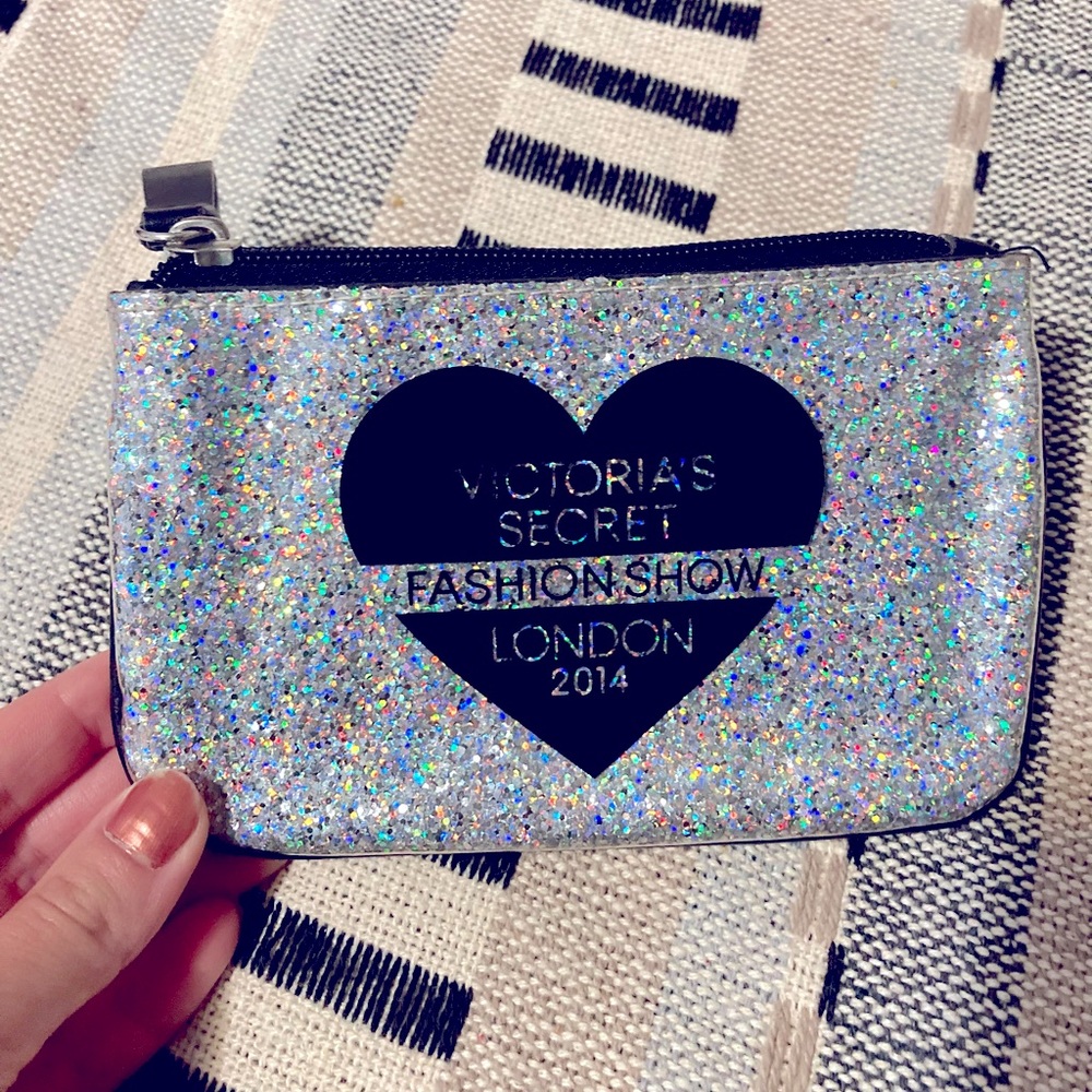 Victoria’s Secret Fashion Show London 2014 purse
